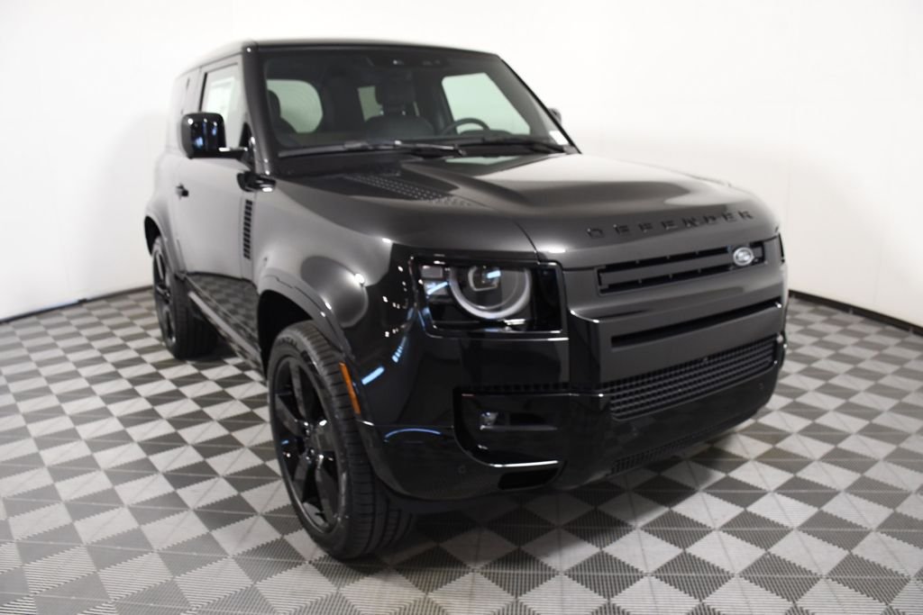 New 2026 Santorini Blk Land Rover V8 image 9