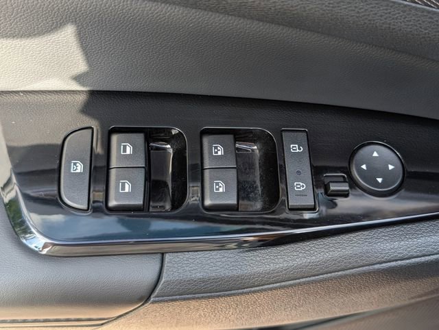 Used 2025  Kia SX-Prestige image 17