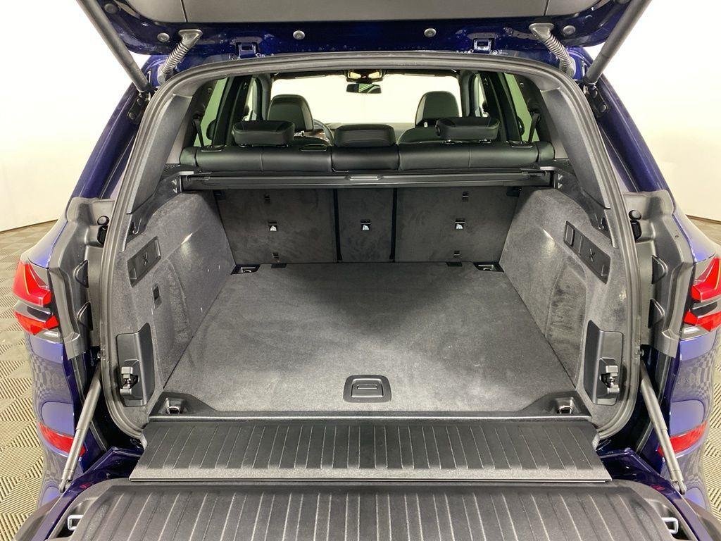 2026 BMW X5 M60i - Photo 13