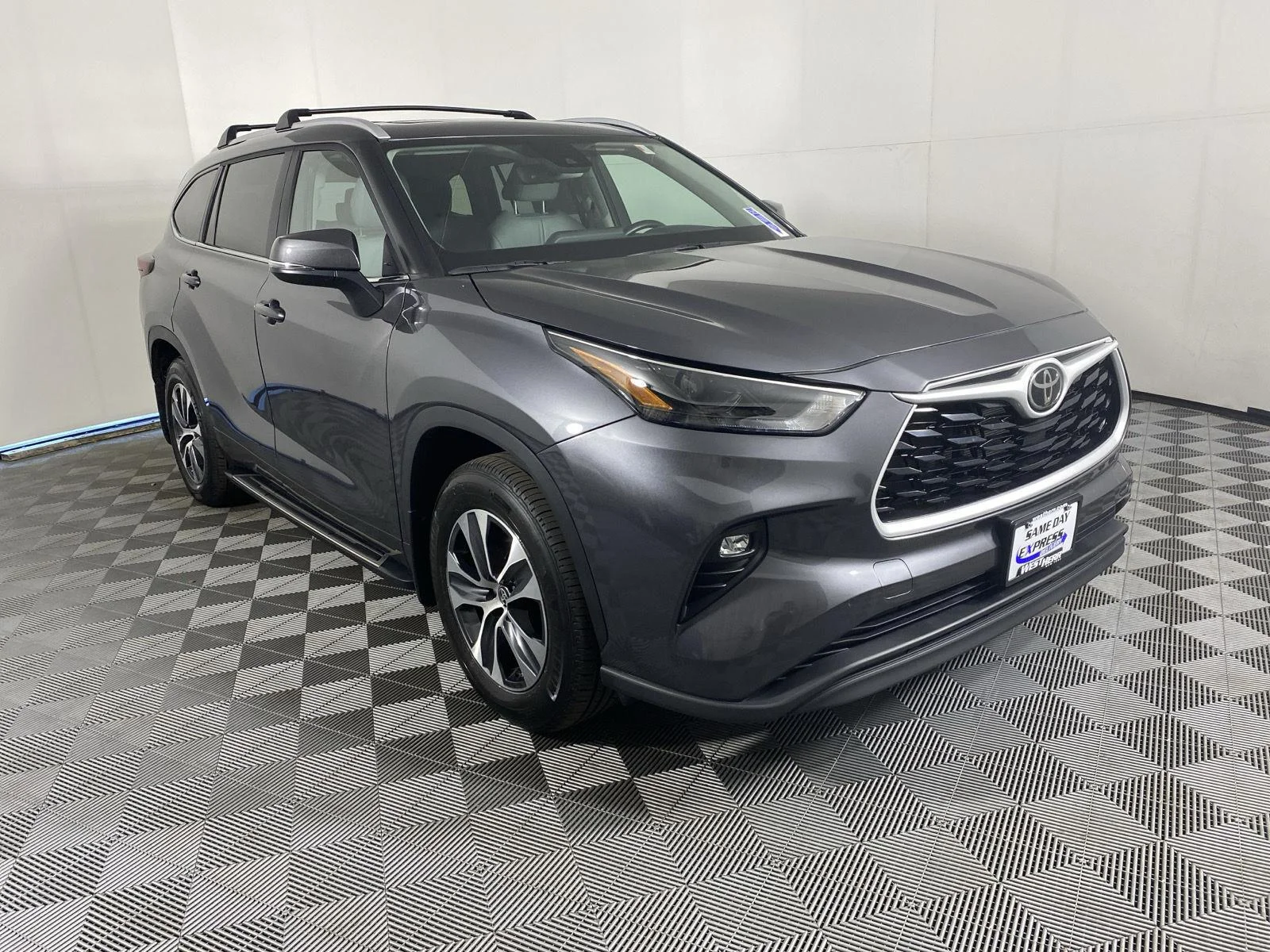 Used 2025 Magnetic Gray Metallic Toyota XLE image 11