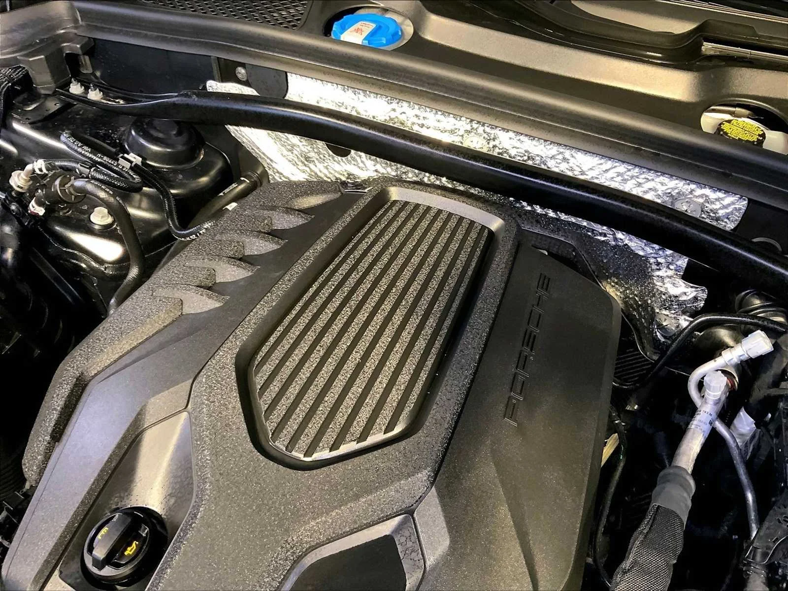 2026 Porsche Macan Base - Photo 33