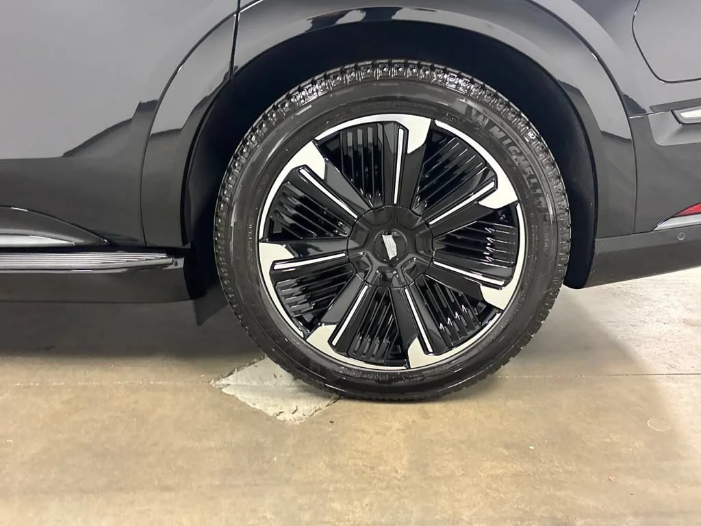 2025 Cadillac Escalade IQ Sport 2 - Photo 13