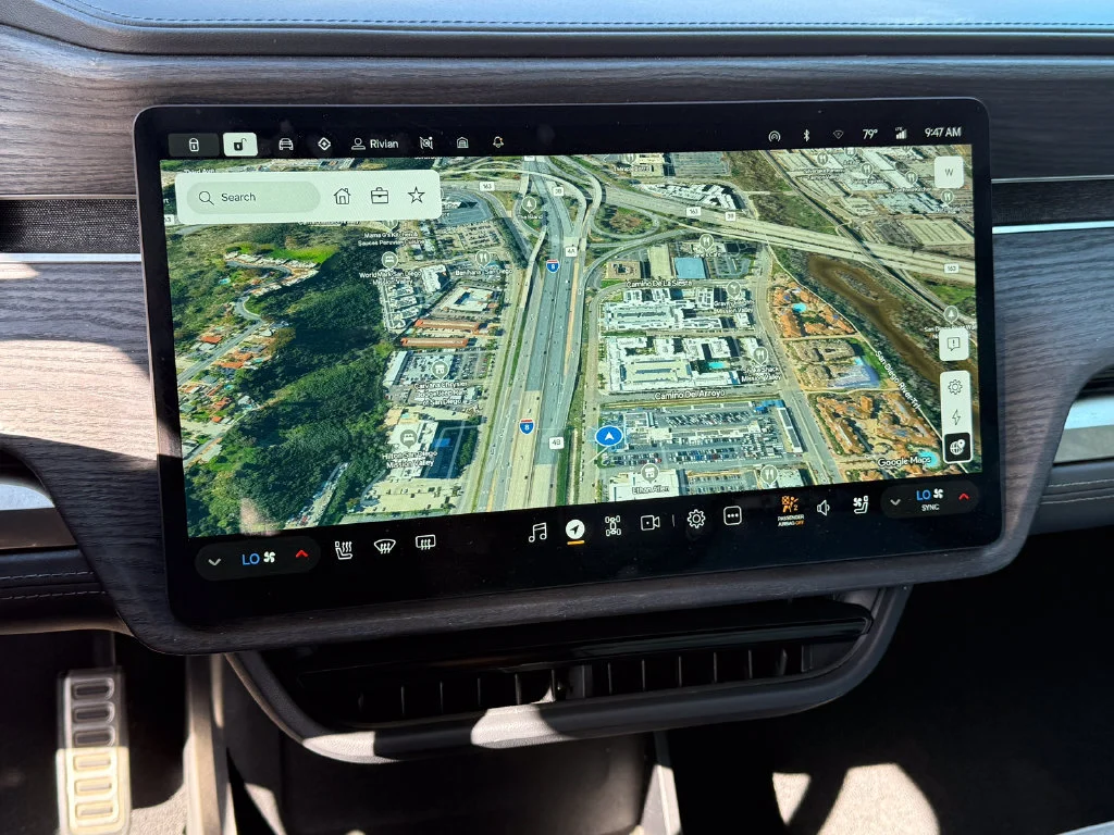 Used 2023  RIVIAN Launch Edition image 27
