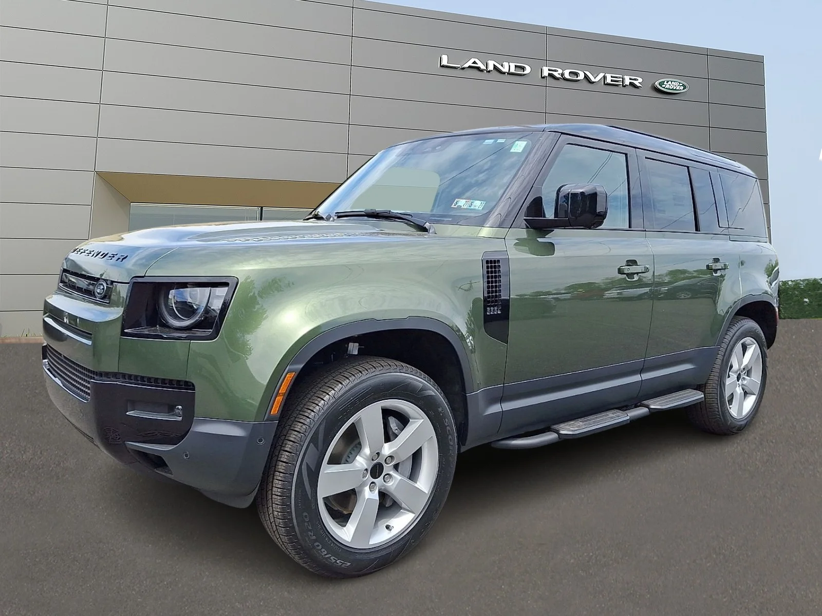 2026 Land Rover Defender 110 S P300's photo