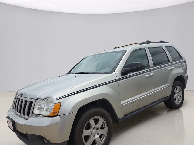2010 Jeep Grand Cherokee LAREDO