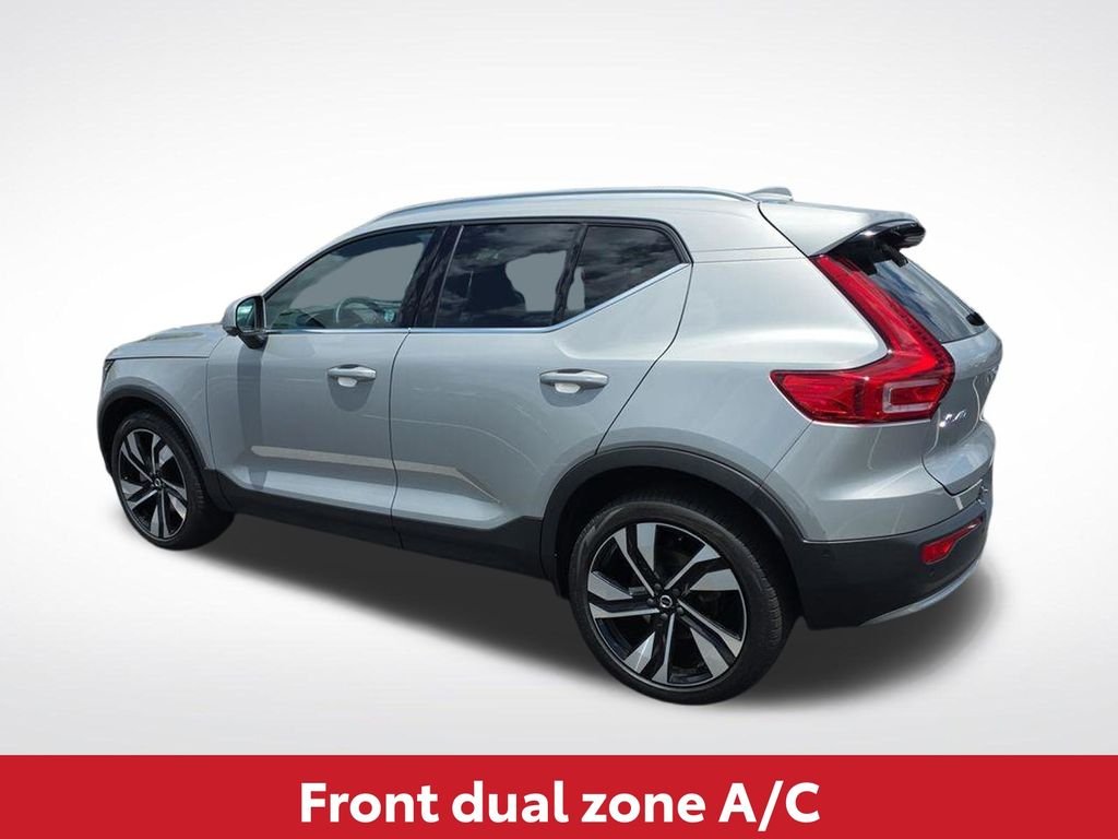 2023 Volvo XC40 Plus - Photo 10