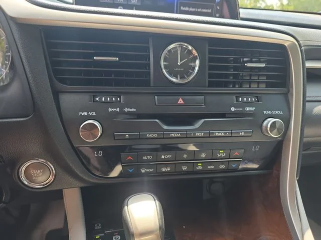 Used 2017  Lexus 350 image 19