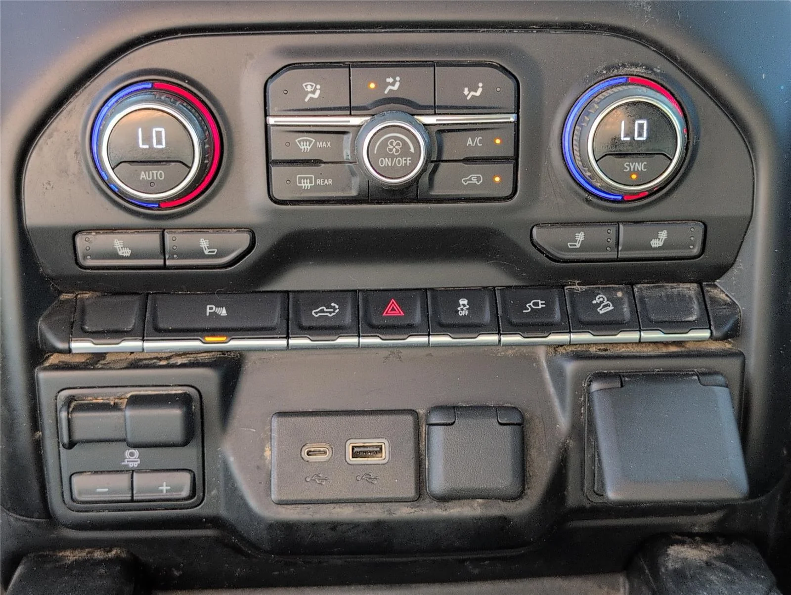 Used 2023 Silver Ice Metallic Chevrolet LT image 16