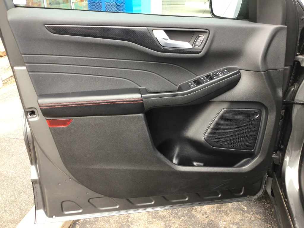 Used 2025 Carbonized Gray Metallic Ford ST-Line image 11
