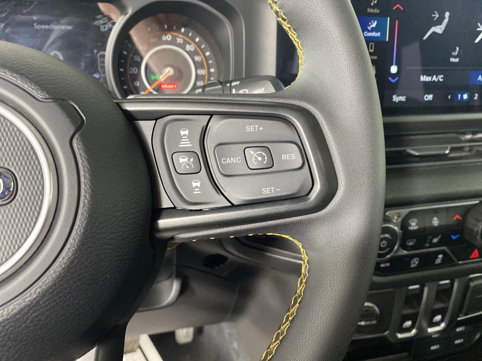 Used 2024 Hydro Blue Pearlcoat Jeep Sport S image 20