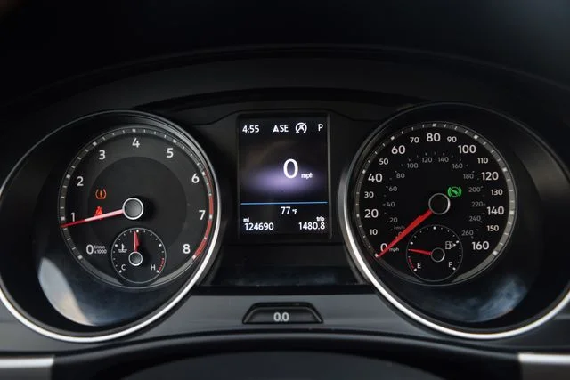 Used 2018 Black Volkswagen Launch Edition image 3