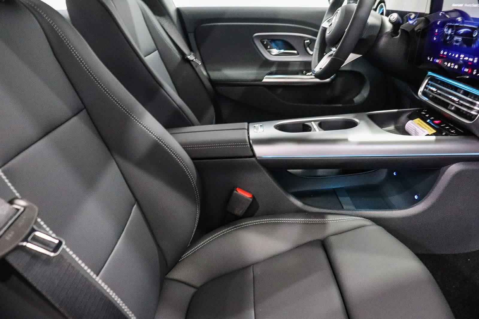 New 2027 MANUFAKTUR Alpine Grey Mercedes-Benz CLA 250+ Electric image 17