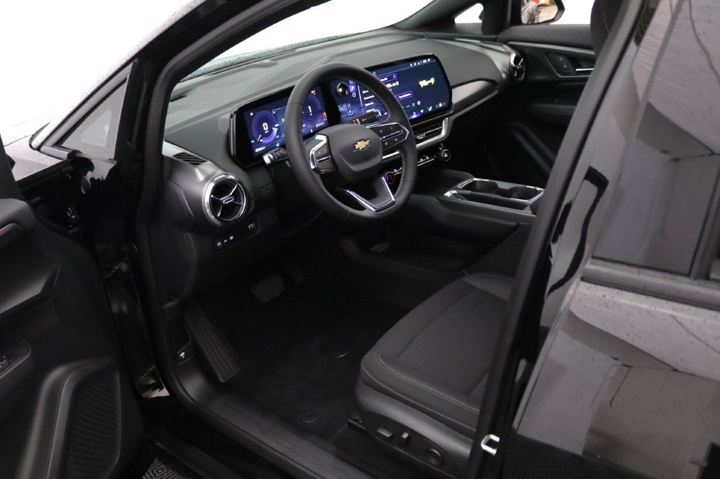 2026 Chevrolet Equinox EV 1LT - Photo 18