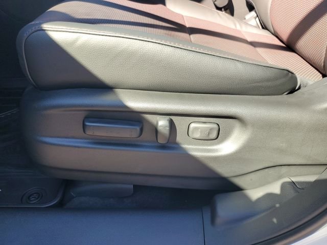 New 2026 Platinum White Pearl Honda Black Edition image 16