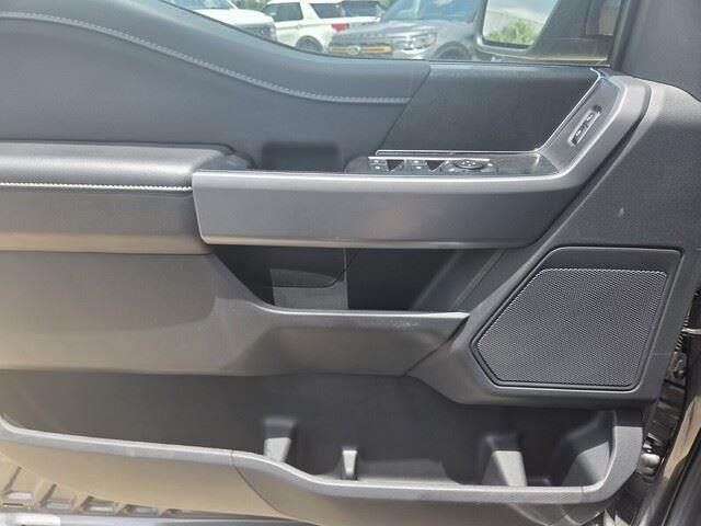 New 2026 Carbonized Gray Metallic Ford XLT image 24