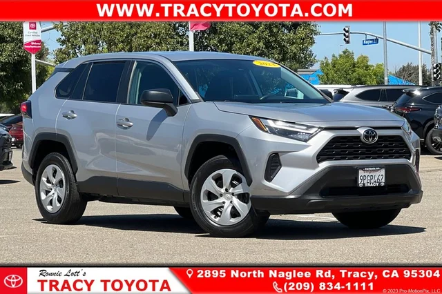 2023 Toyota RAV4 LE