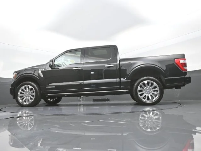 Used 2023 Black Ford Limited image 37