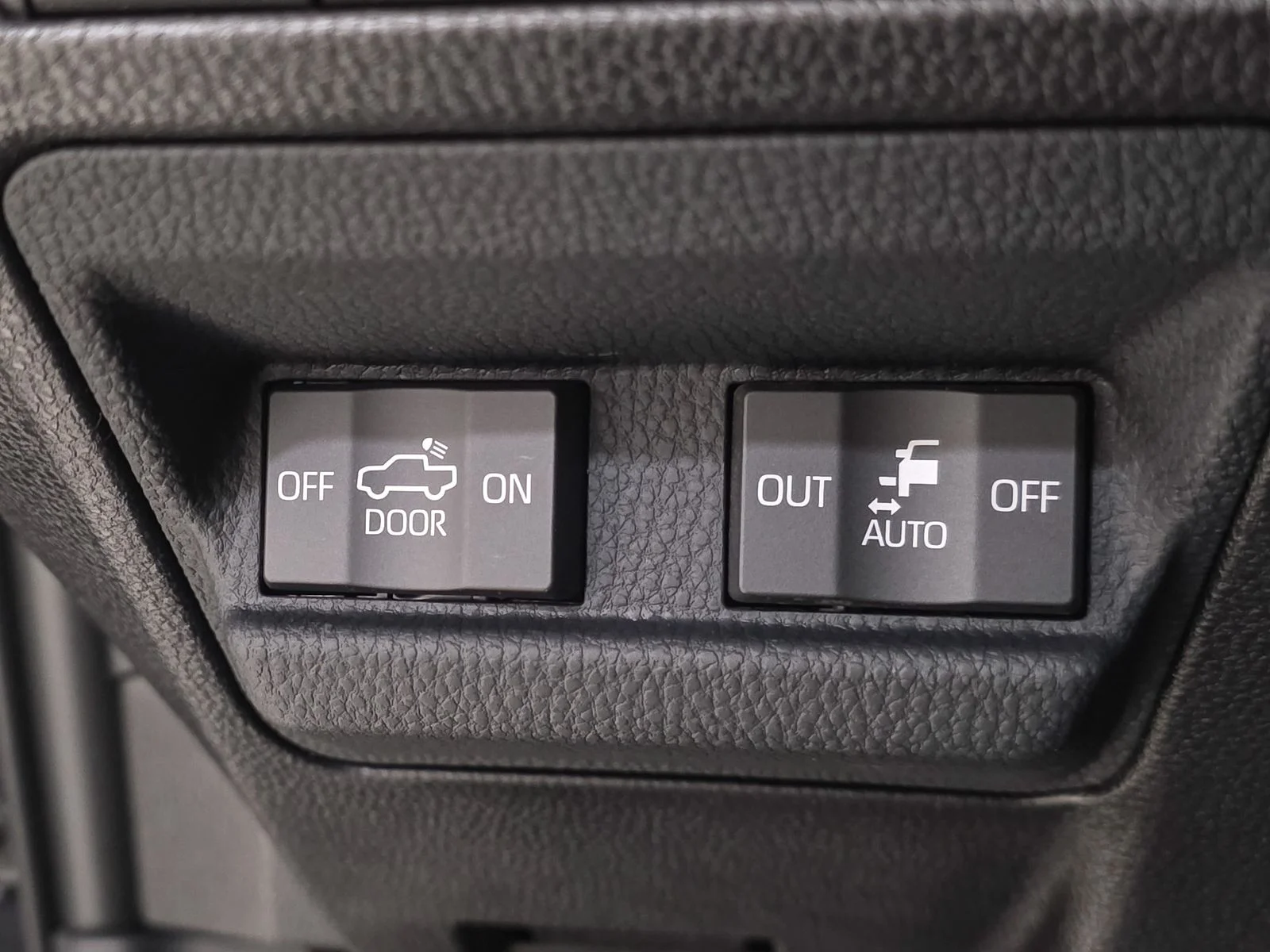 2026 Toyota Tacoma Limited - Photo 29