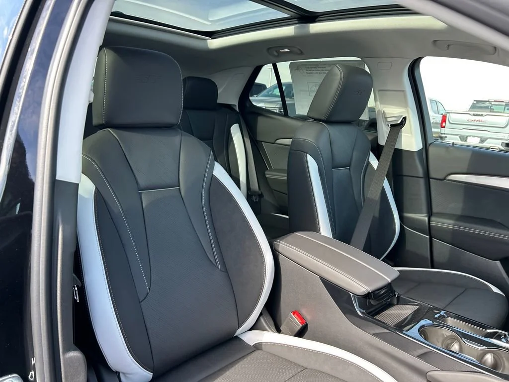 2026 Buick Envision Sport Touring - Photo 38