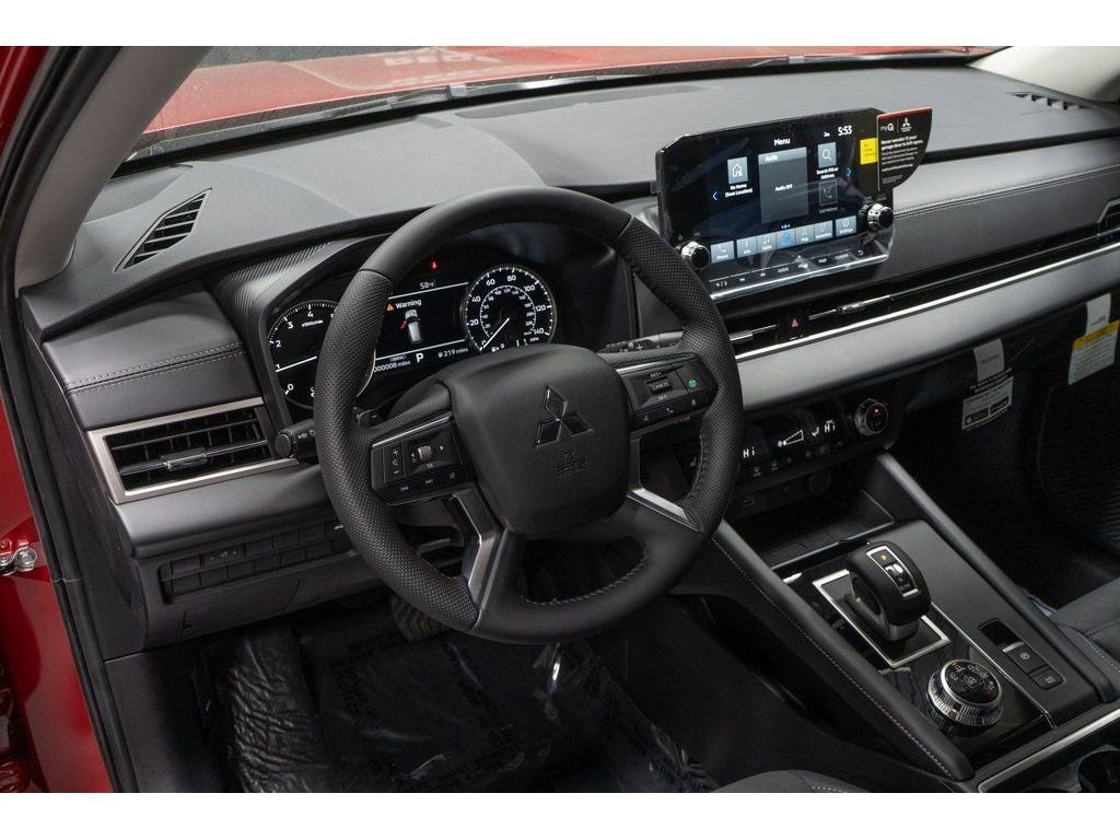 2025 Mitsubishi Outlander Plug-in Hybrid SE - Photo 15
