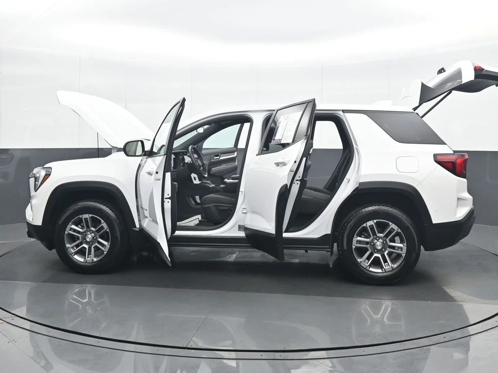 Used 2026 White GMC Elevation image 37