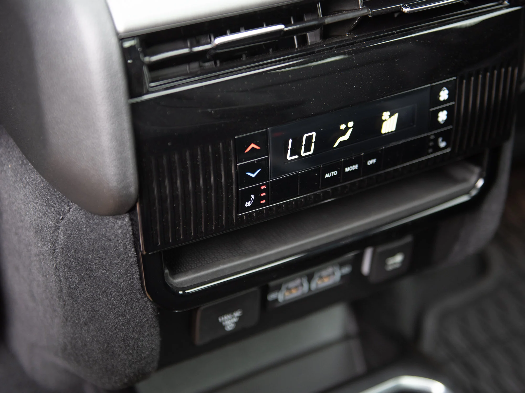 New 2026 Black Jeep Limited Reserve* image 25