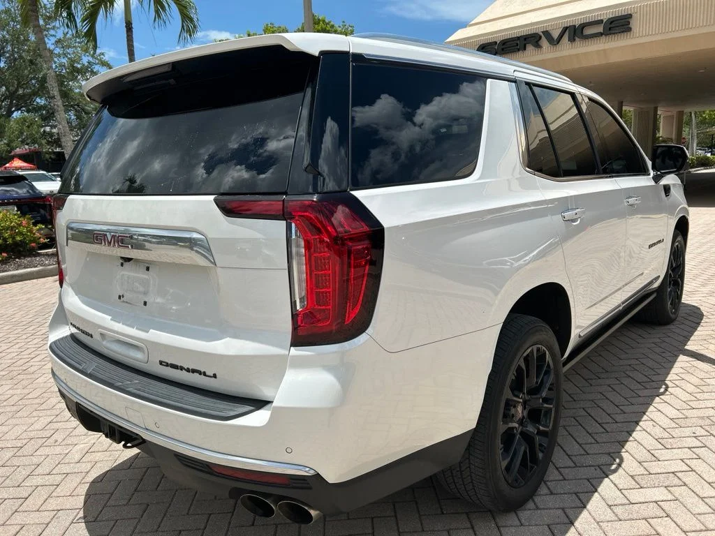 Used 2023 White GMC Denali image 3