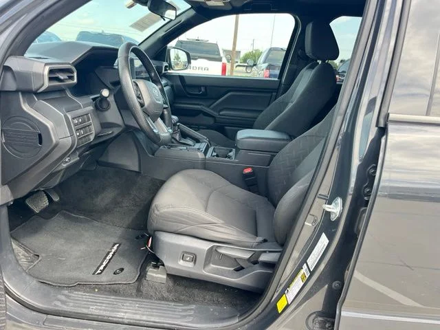 Used 2025  Toyota SR image 9