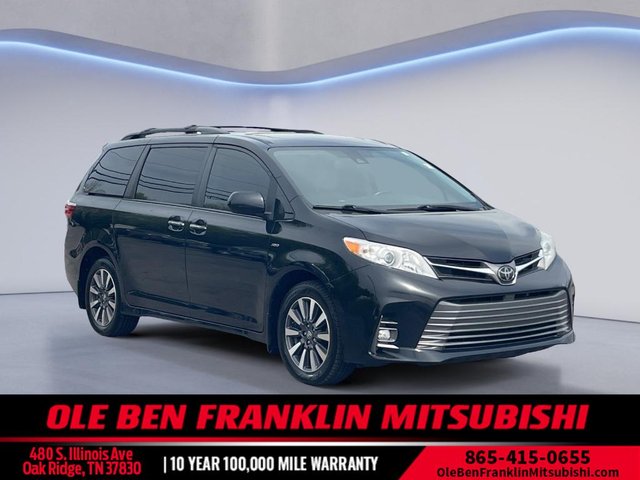 2020 Toyota Sienna XLE