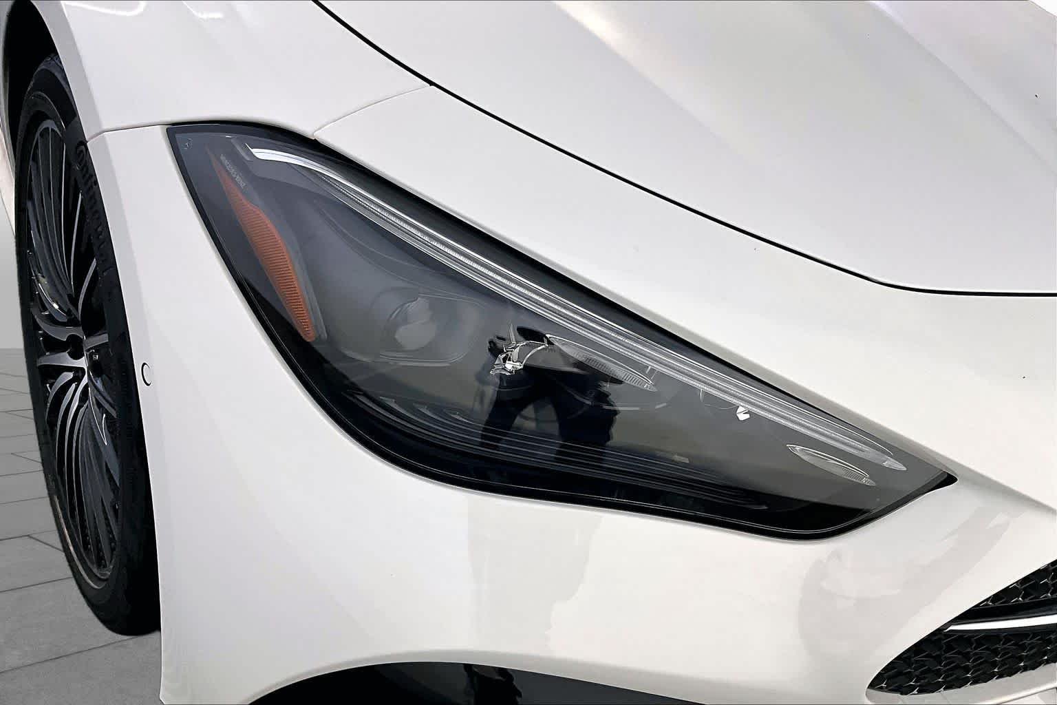 New 2027 Polar White Mercedes-Benz CLE 300 image 16