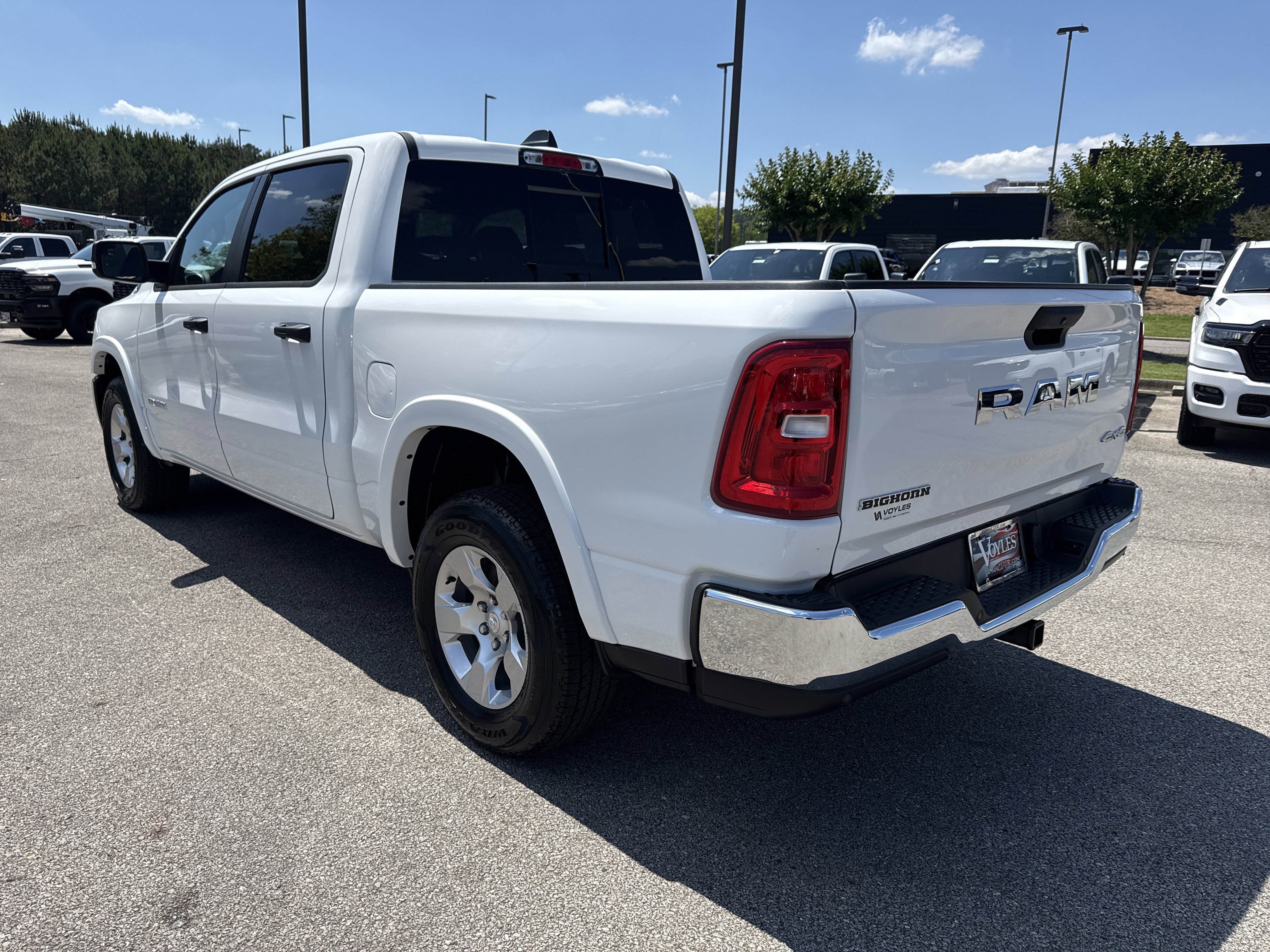 New 2026 Bright White Clear-Coat Exterior Paint RAM Big Horn/Lone Star image 5