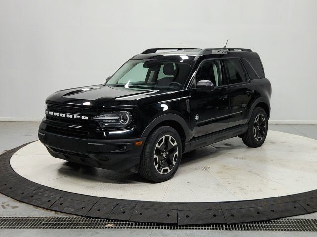 Used 2021 Black Ford Outer Banks image 4