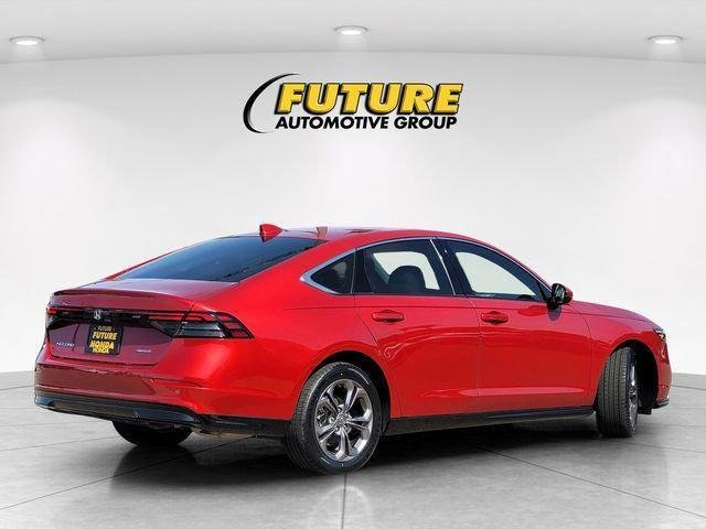 Used 2024  Honda EX-L image 4