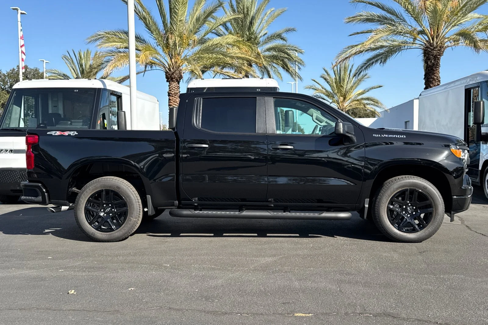 2026 Chevrolet Silverado 1500 Custom view 2