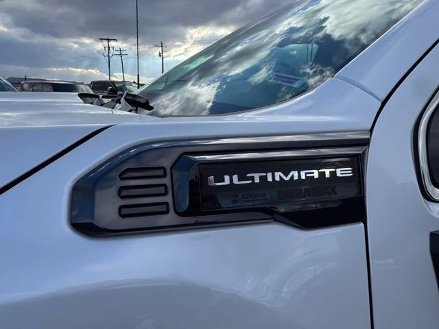 Certified Used 2025 White Frost Tricoat GMC Denali Ultimate image 15