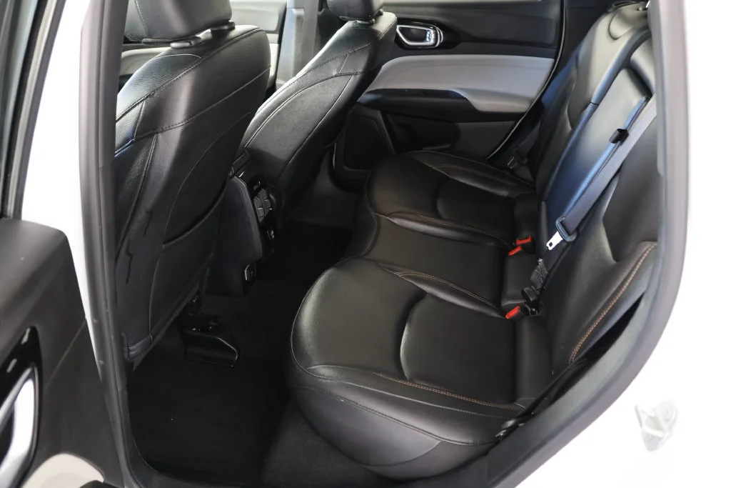 Used 2024 Bright White Clearcoat Jeep Limited image 19