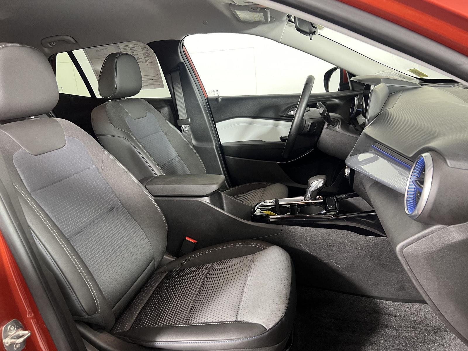 Used 2024 Cayenne Orange Metallic Chevrolet LT image 24