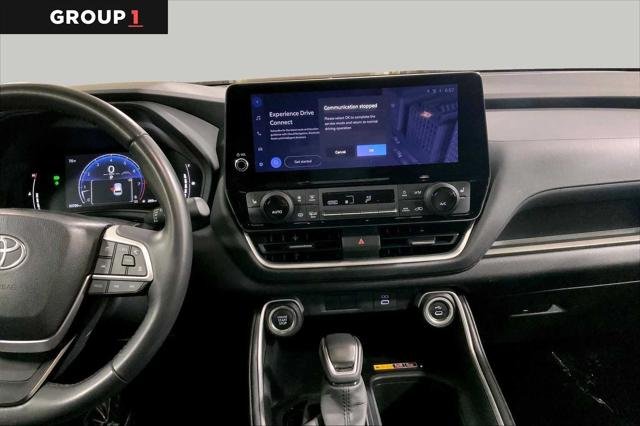 Certified Used 2025 CELESTIAL SILVER Toyota  image 7
