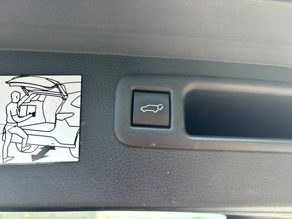 Used 2024  Toyota XLE image 26