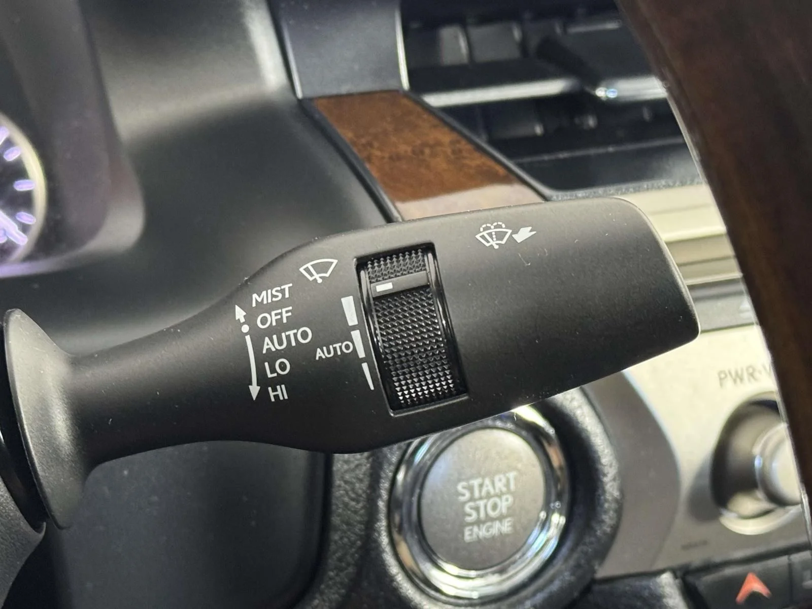 Used 2016 White Lexus 350 image 31