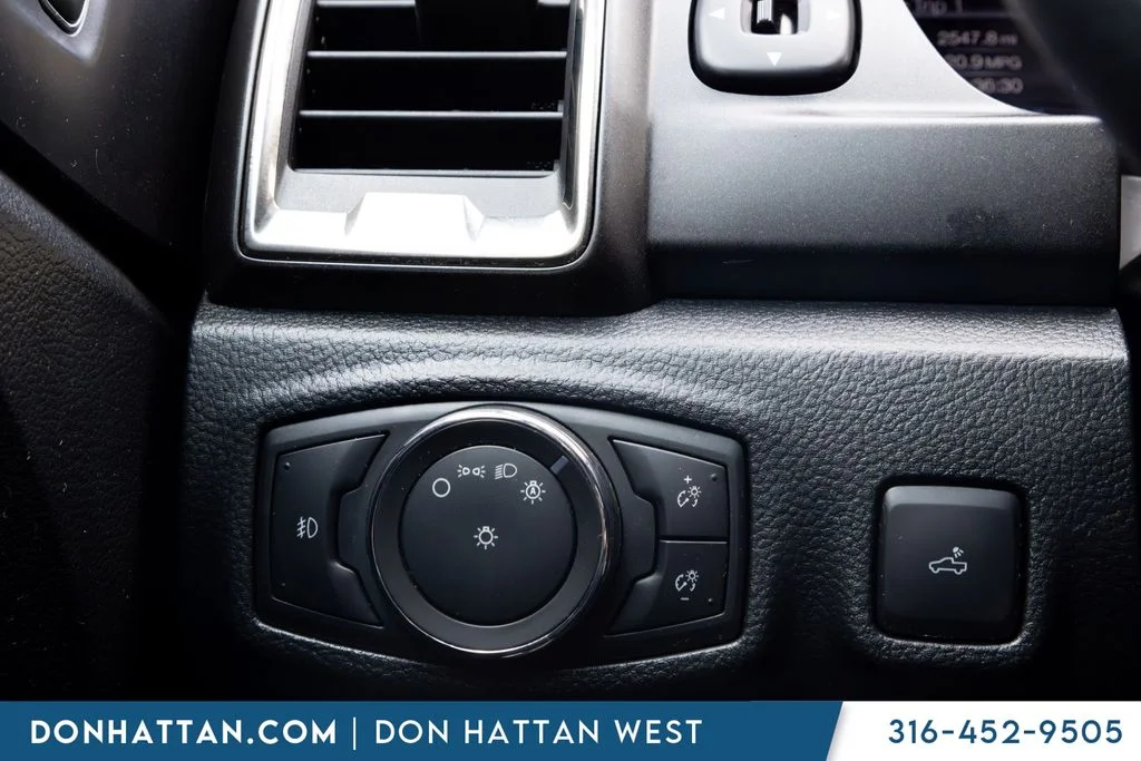 Used 2021 Gray Ford Lariat image 12
