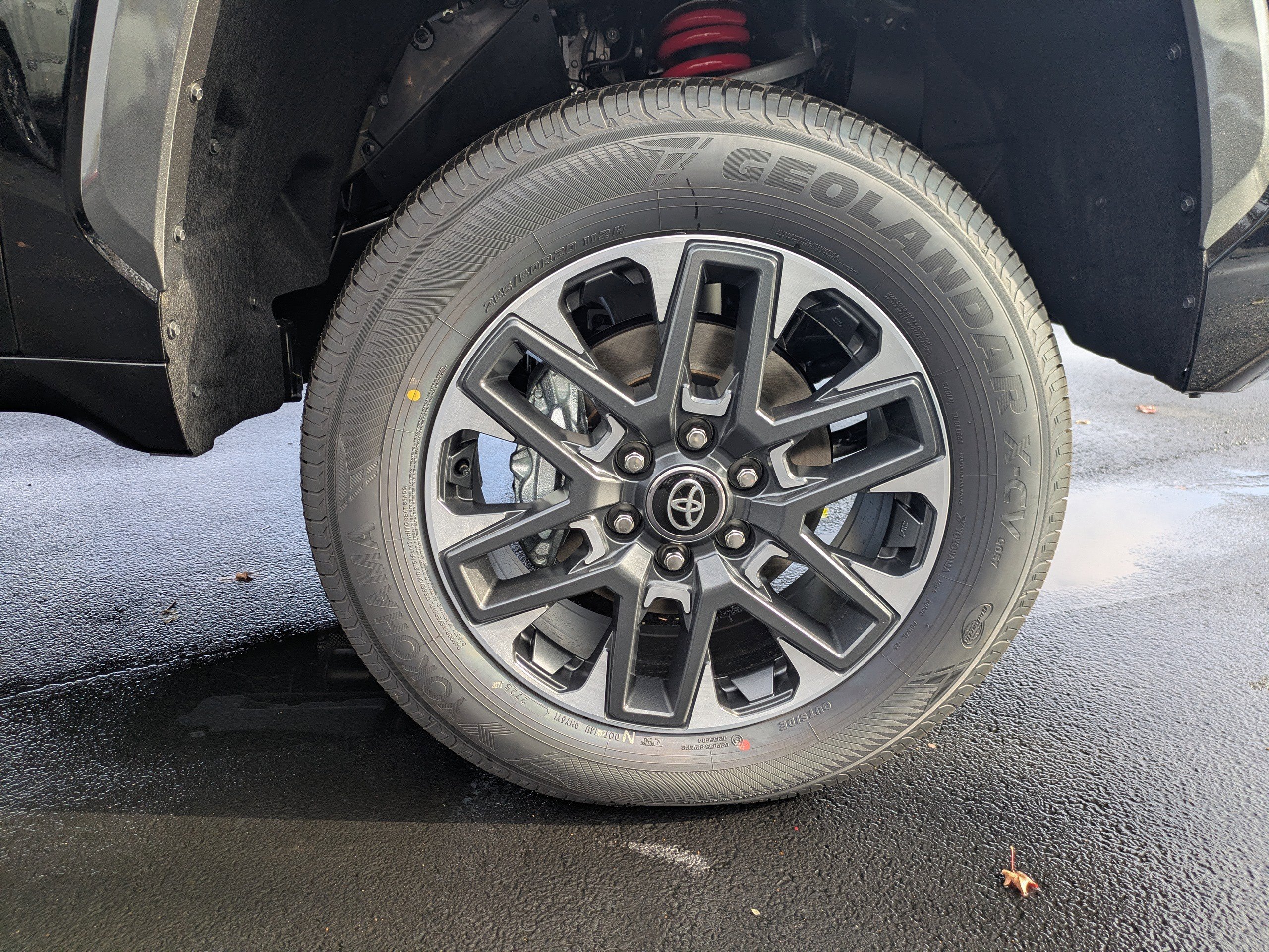 2026 Toyota Tundra Limited - Photo 12