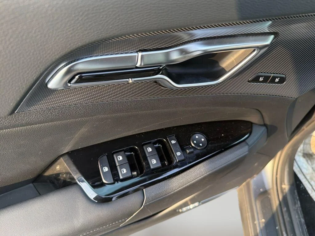 2025 Kia Sportage SX Prestige Hybrid - Photo 11