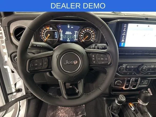 New 2026 Bright White Clear-Coat Exterior Paint Jeep Sport S image 9