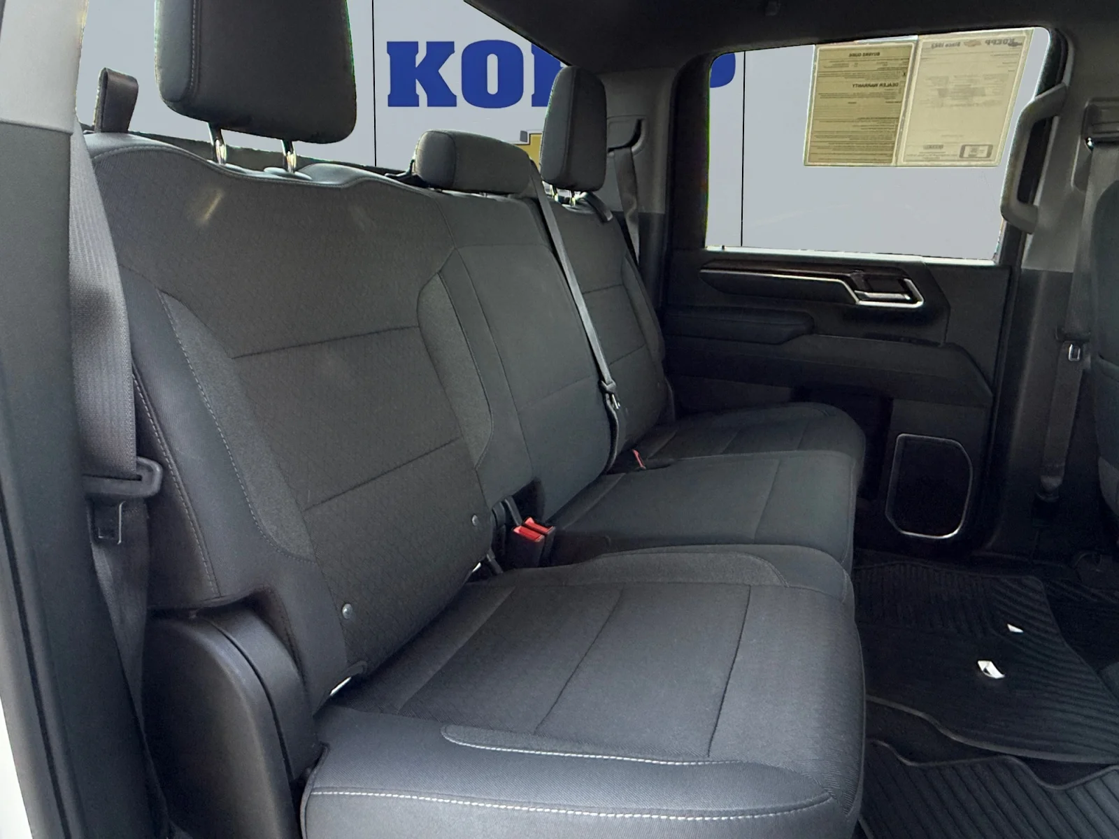 Used 2025 Summit White Chevrolet LT image 18