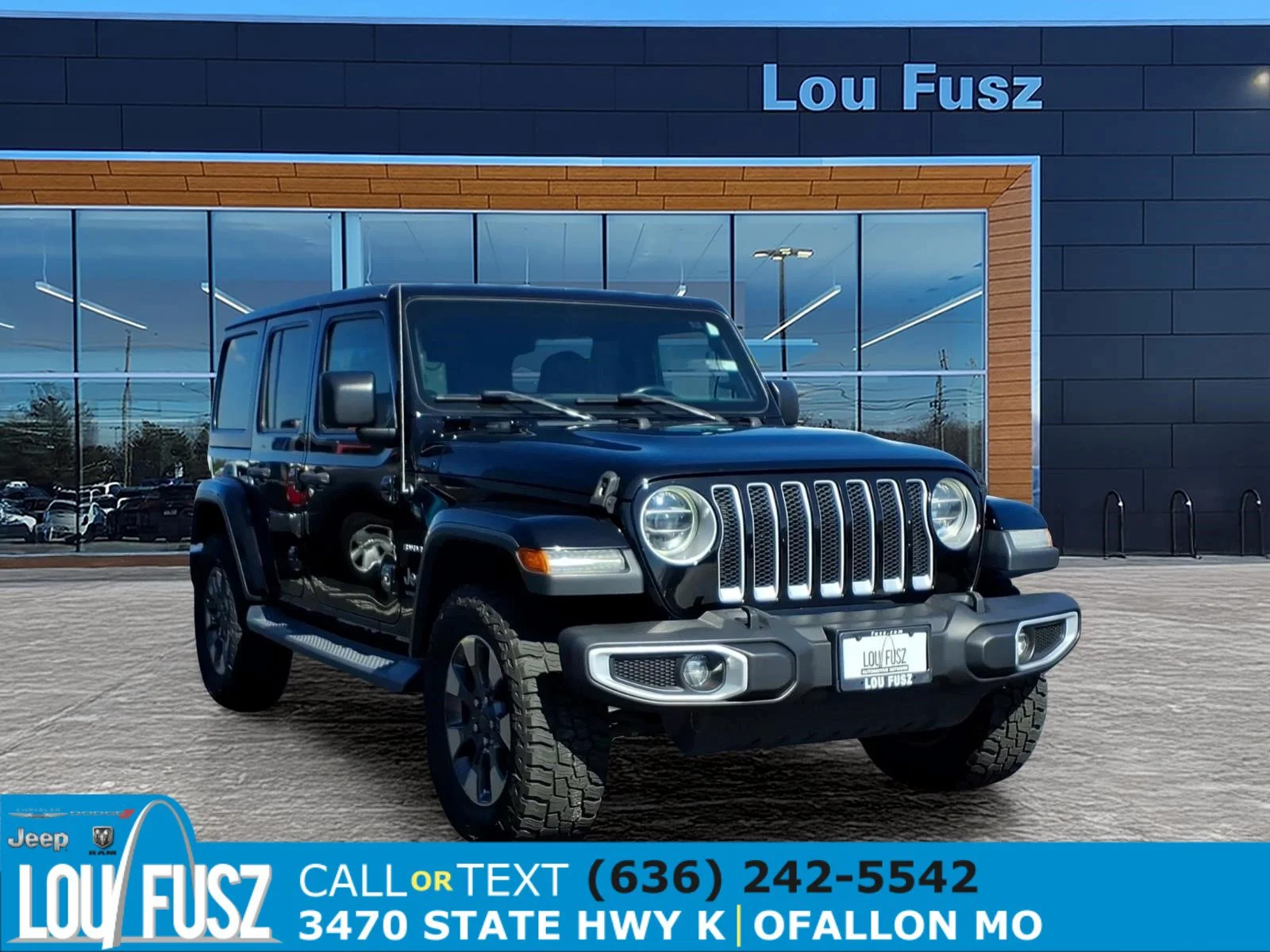 Used 2018 Black Clearcoat Jeep Sahara image 1