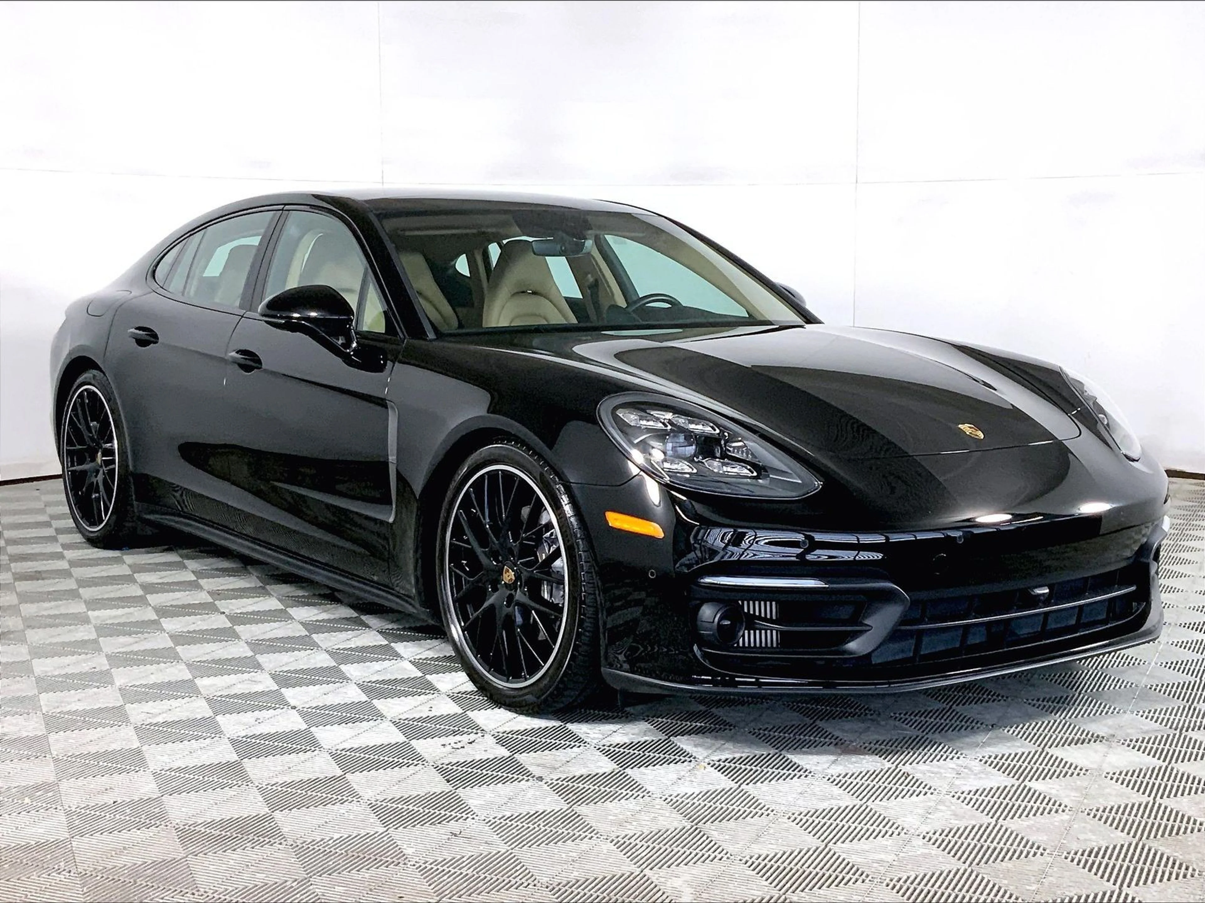 Used 2023 Black Porsche 4 Platinum Edition image 7