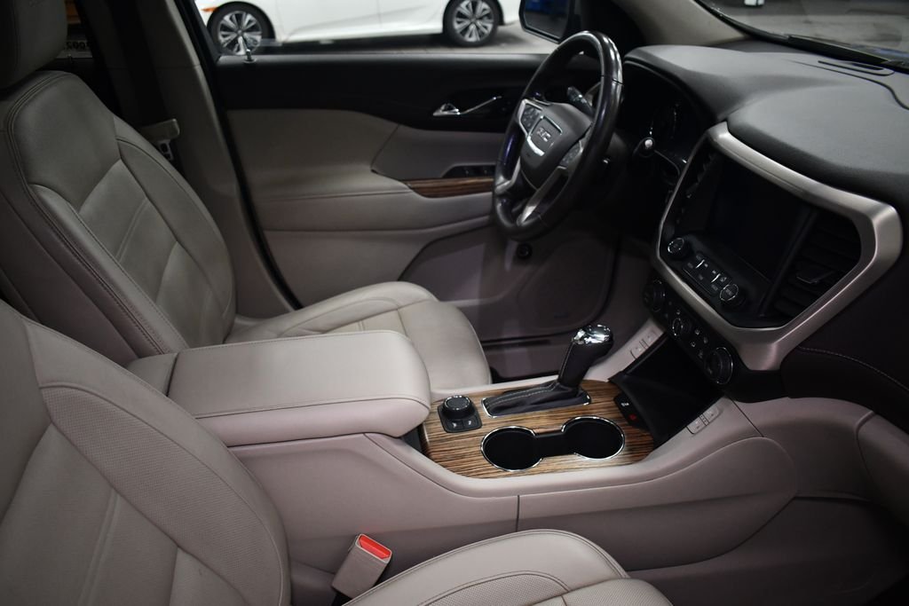 Used 2019 Pepperdust Metallic GMC Denali image 32