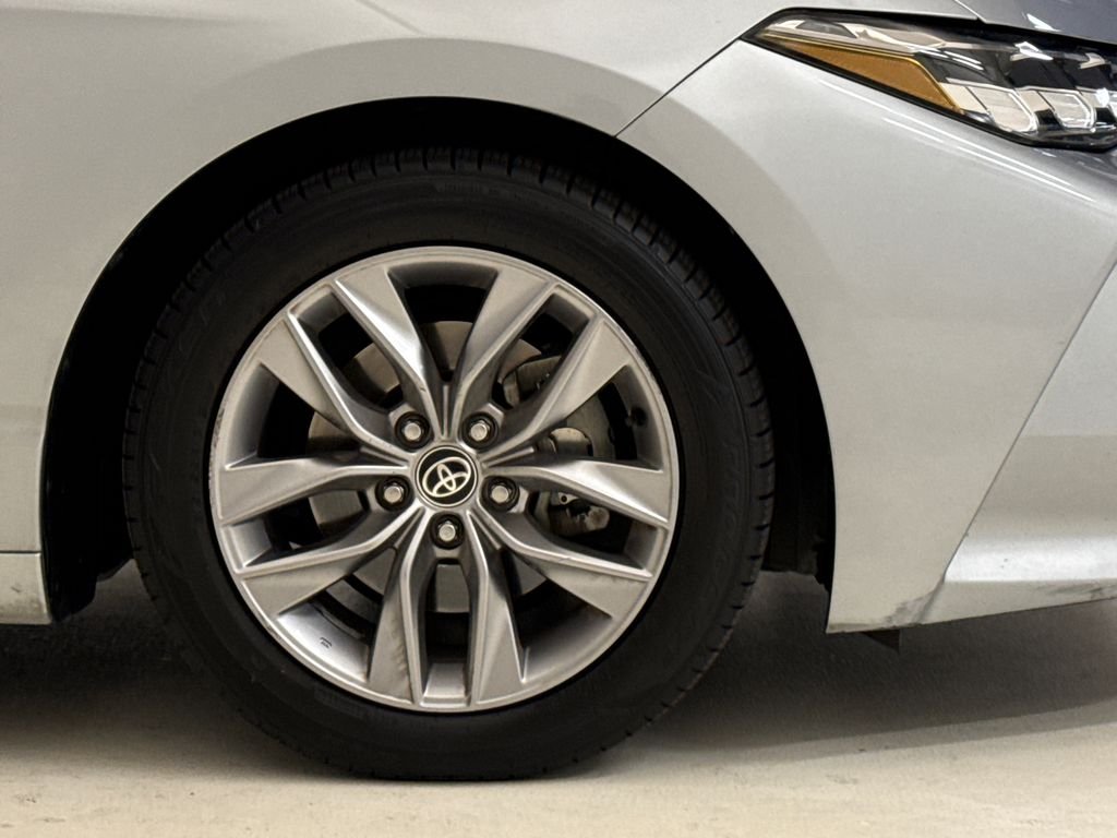 Used 2020 Celestial Silver Metallic Toyota XLE image 6