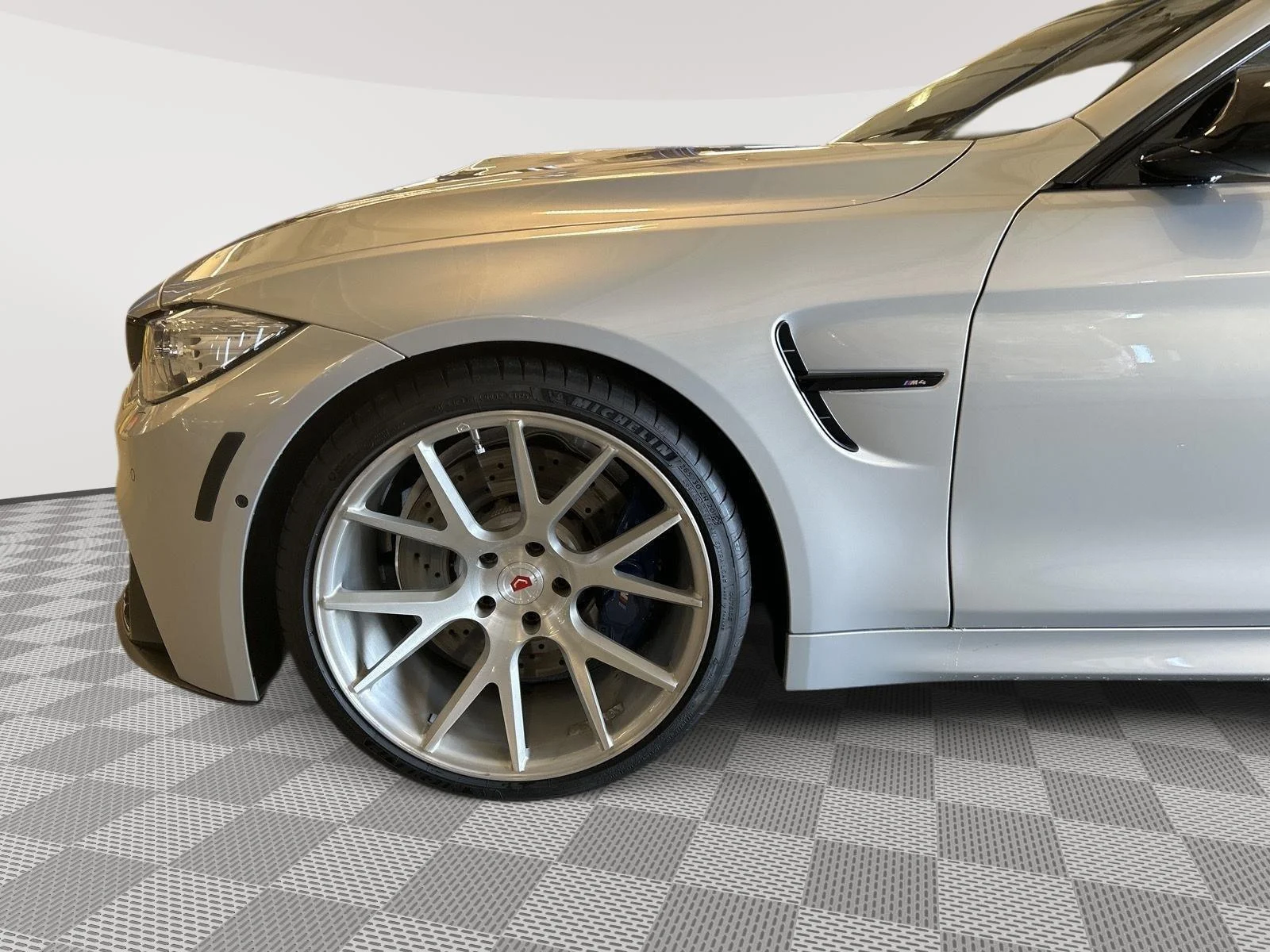Used 2015 Moonstone Metallic BMW 2dr Cpe image 9